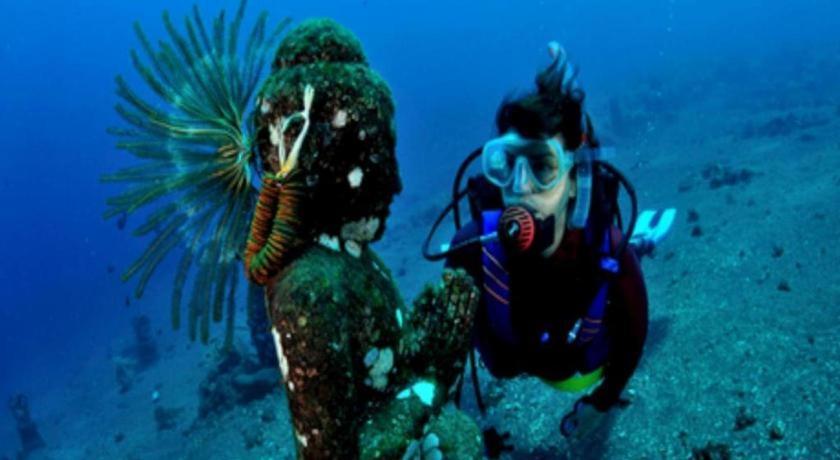 Tulamben Wreck Divers Resort & Restaurant Eksteriør bilde