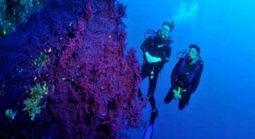 Tulamben Wreck Divers Resort & Restaurant Eksteriør bilde